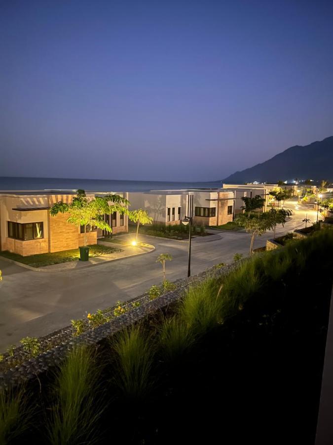 Beach Front Le Bon Villa Maszkat Kültér fotó